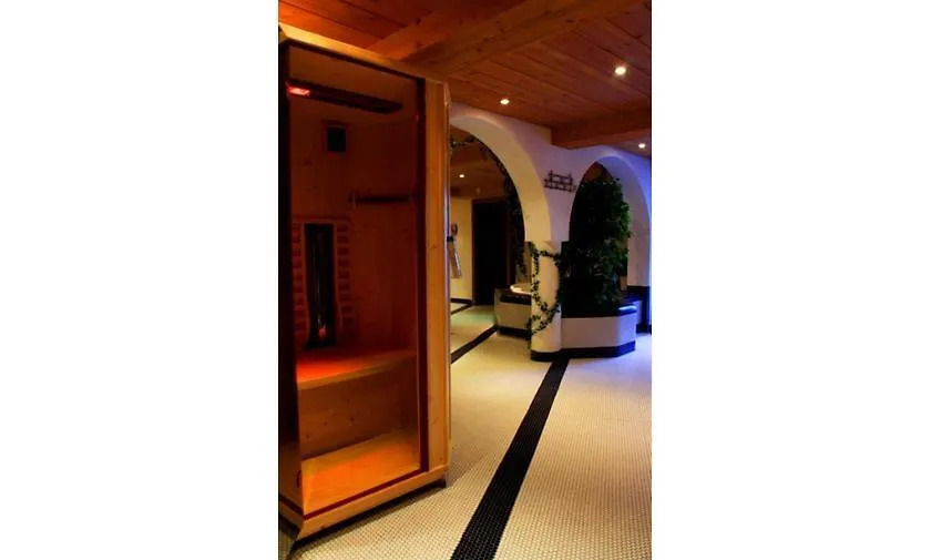 Hotel Lasalt 이스크글
